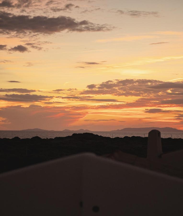 Rocce Rosse Sardinia Aparthotel Изола Роса Екстериор снимка