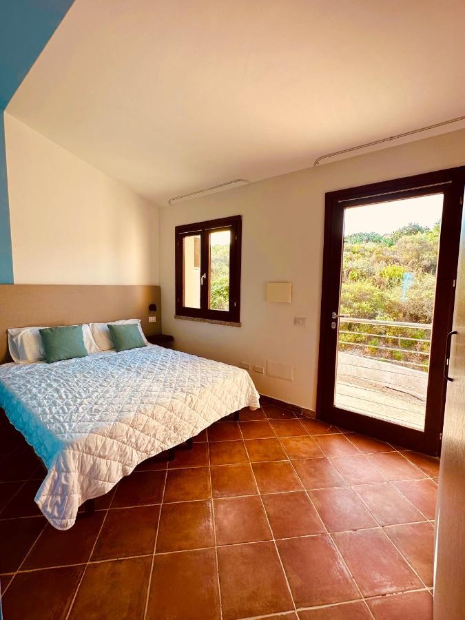 Rocce Rosse Sardinia Aparthotel Изола Роса Екстериор снимка