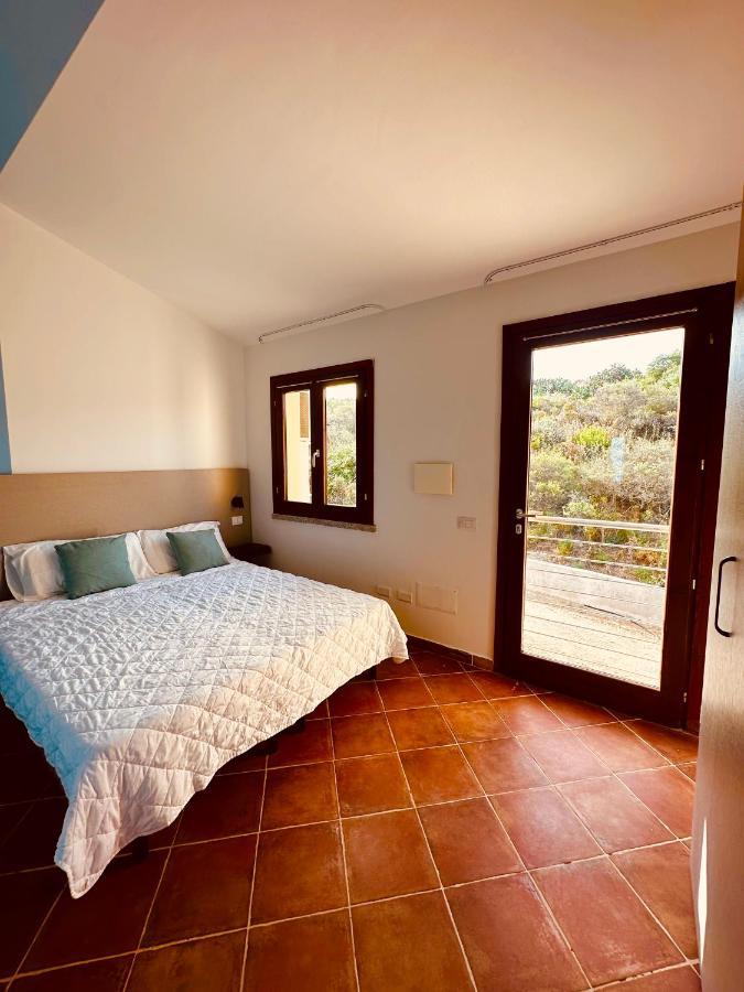 Rocce Rosse Sardinia Aparthotel Изола Роса Екстериор снимка