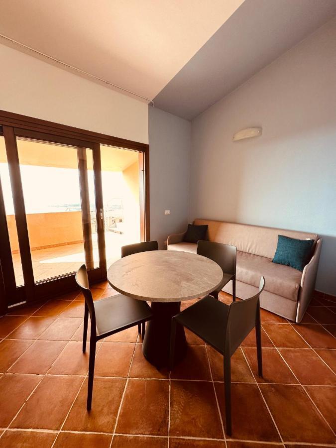 Rocce Rosse Sardinia Aparthotel Изола Роса Екстериор снимка