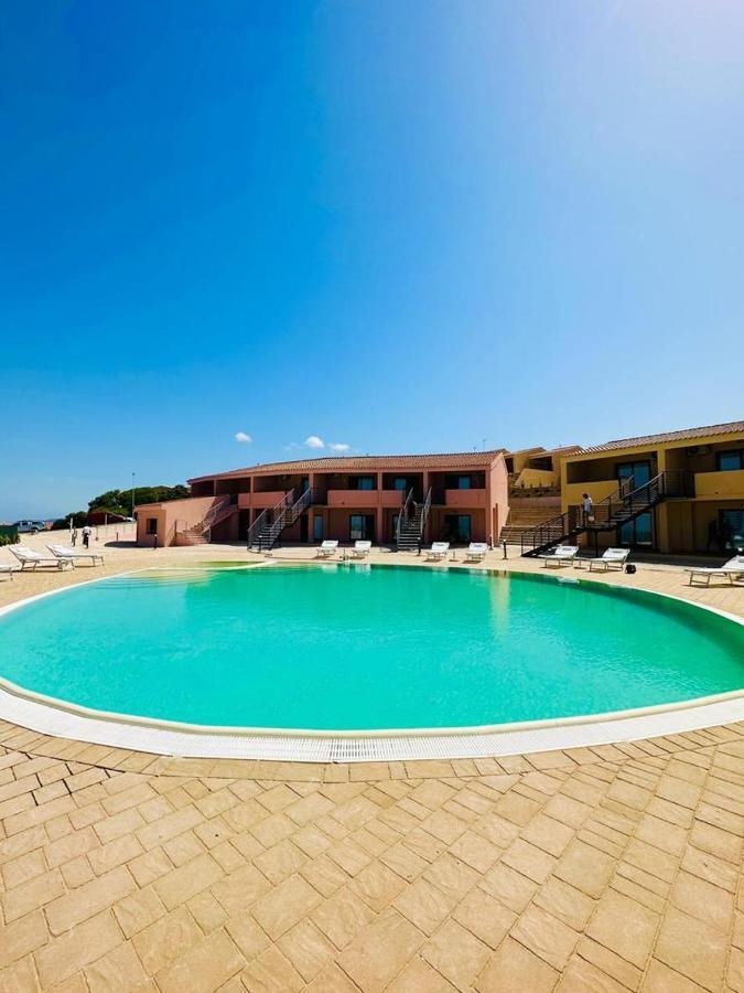 Rocce Rosse Sardinia Aparthotel Изола Роса Екстериор снимка